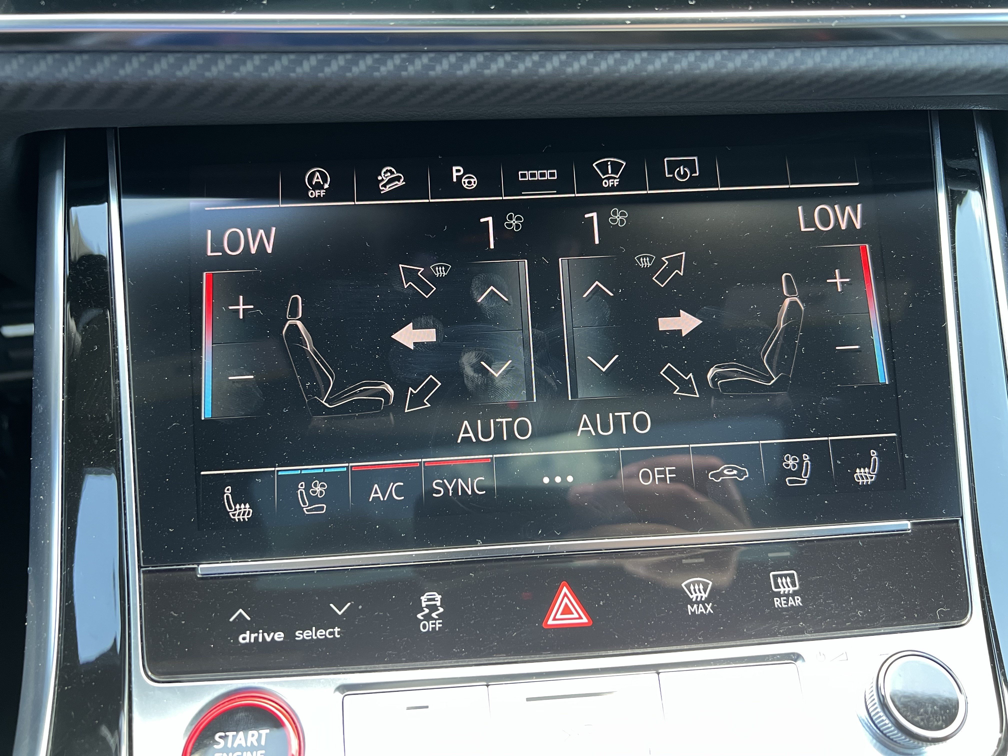 Certified 2025 Audi RS Q8 performance AWD/4WD image 29