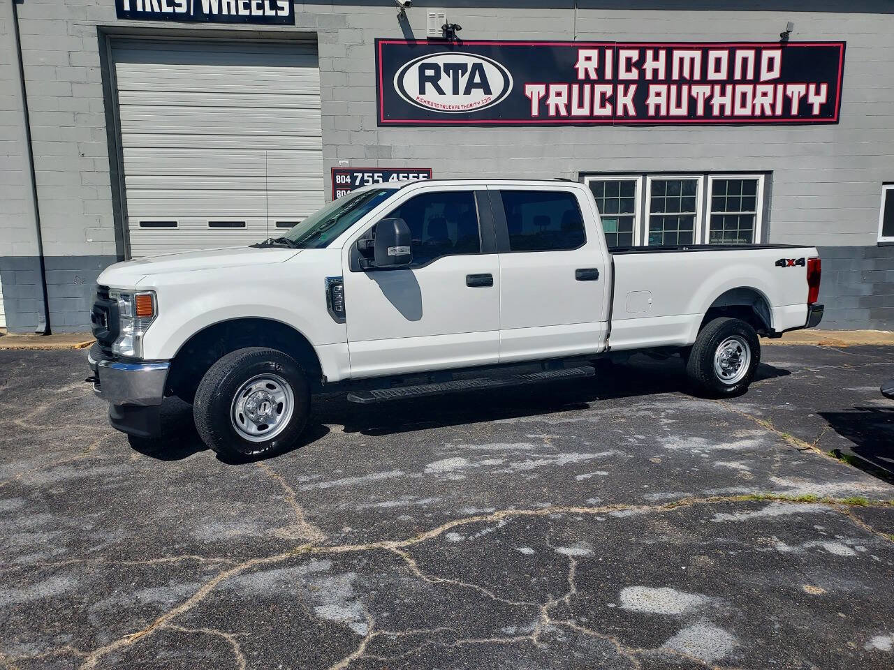 Used 2020 Ford F250 XL w/ Power Equipment Group image 3