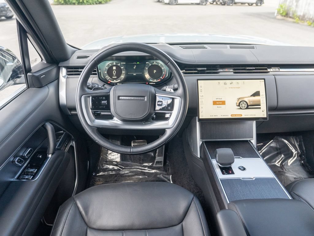 Certified 2024 Land Rover Range Rover SE AWD/4WD image 13