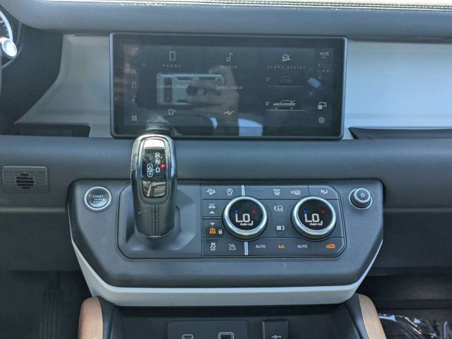 Used 2023 Land Rover Defender 110 SE AWD/4WD image 16
