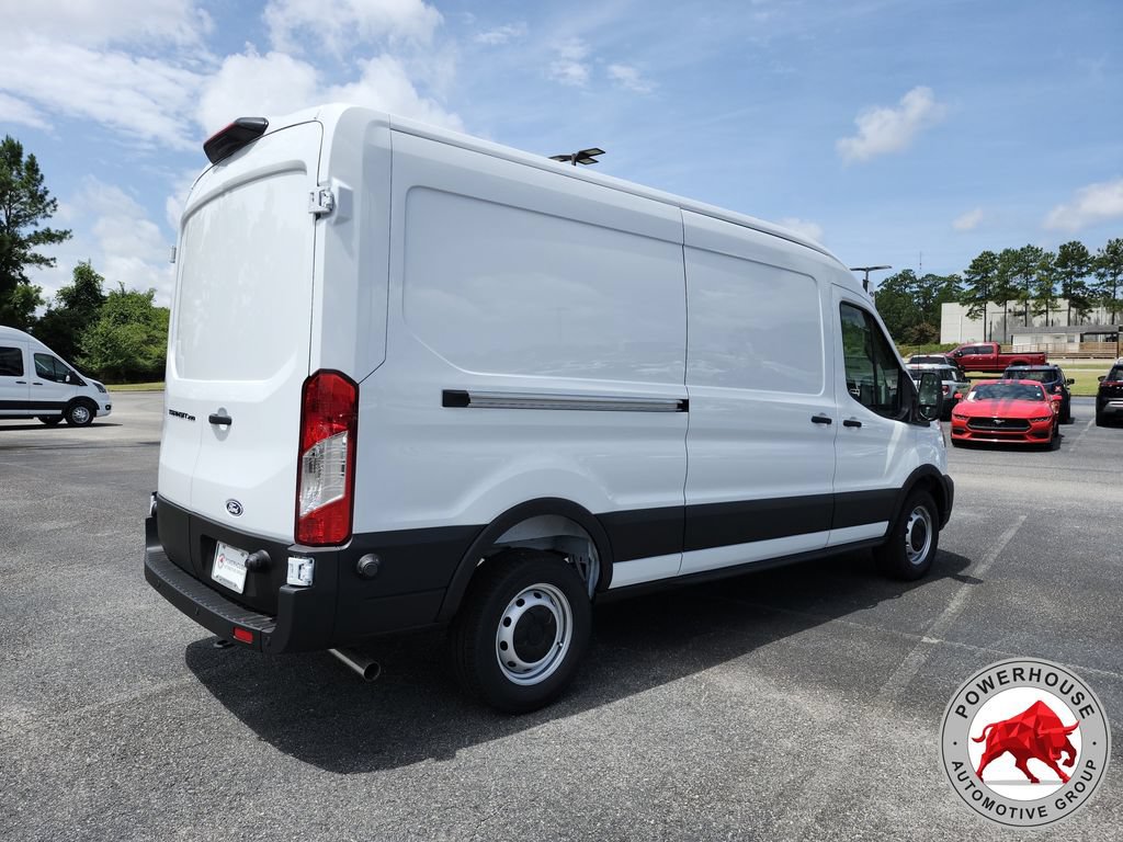 New 2026 Ford Transit 250 148 Medium Roof w/ Load Area Protection Package RWD image 6