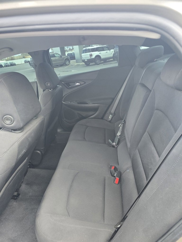 Used 2022 Chevrolet Malibu LT w/ Sport Edition image 11