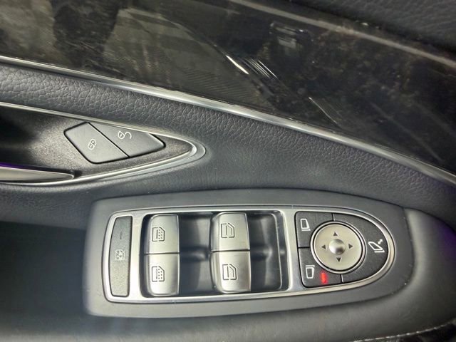 Used 2018 Mercedes-Benz S 560 4MATIC Sedan image 19