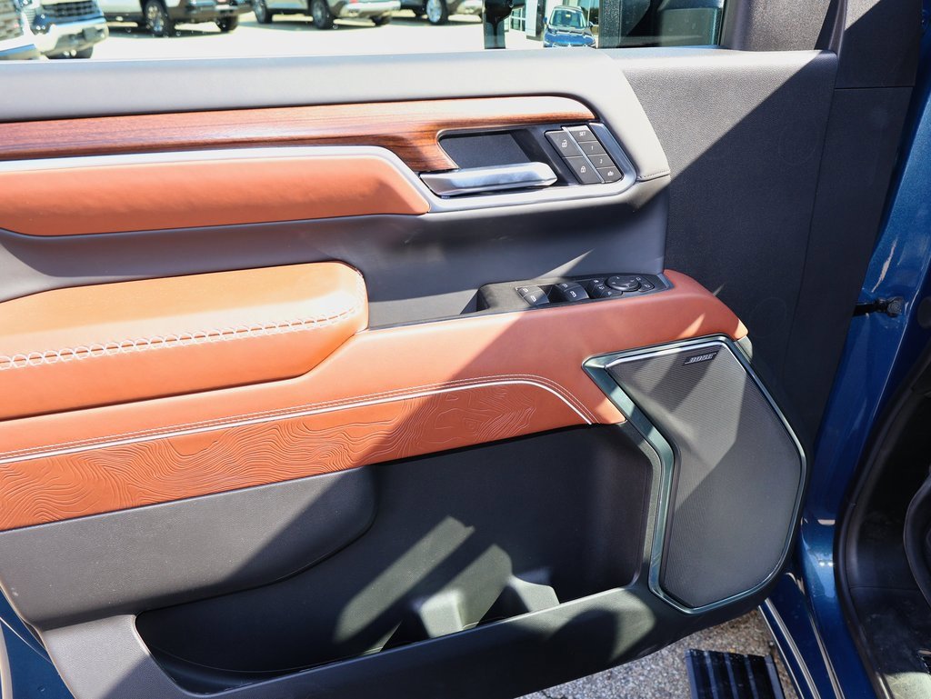 New 2026 GMC Sierra 3500 Denali Ultimate image 15