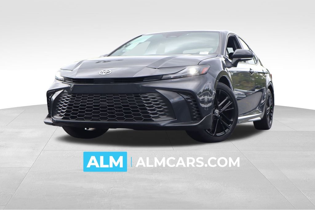 Used 2025 Toyota Camry SE video 1