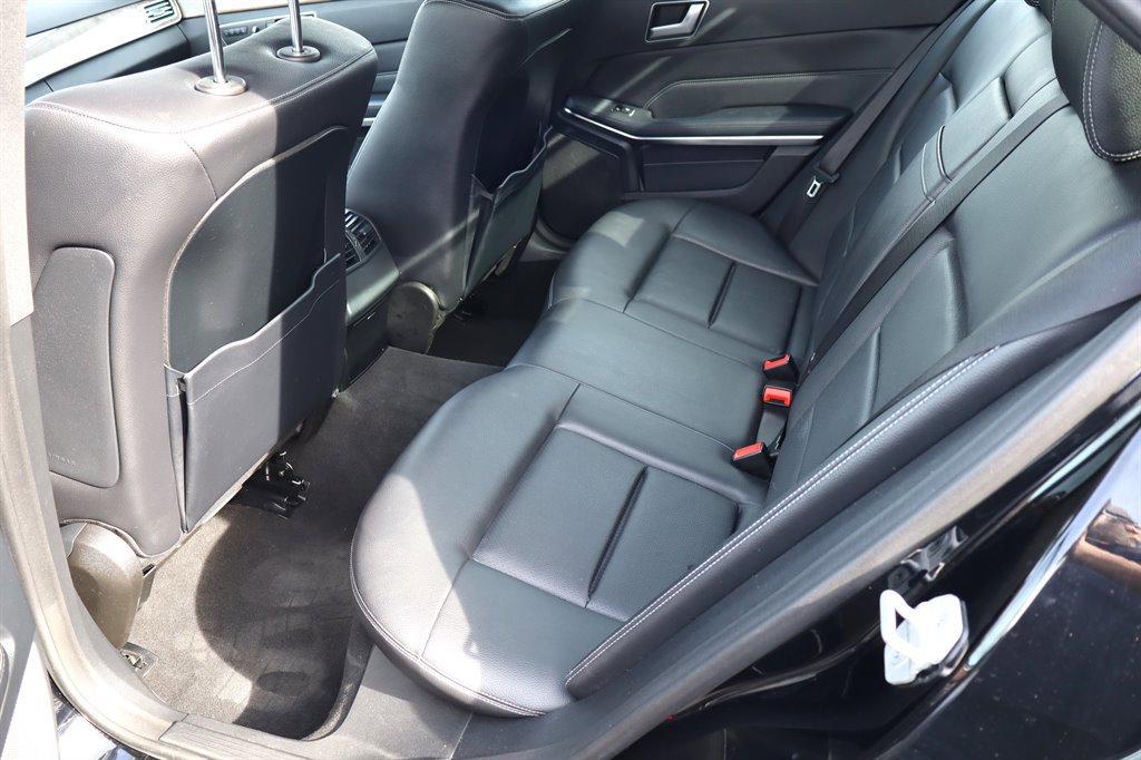 Used 2014 Mercedes-Benz E 250 BlueTEC Sedan image 22