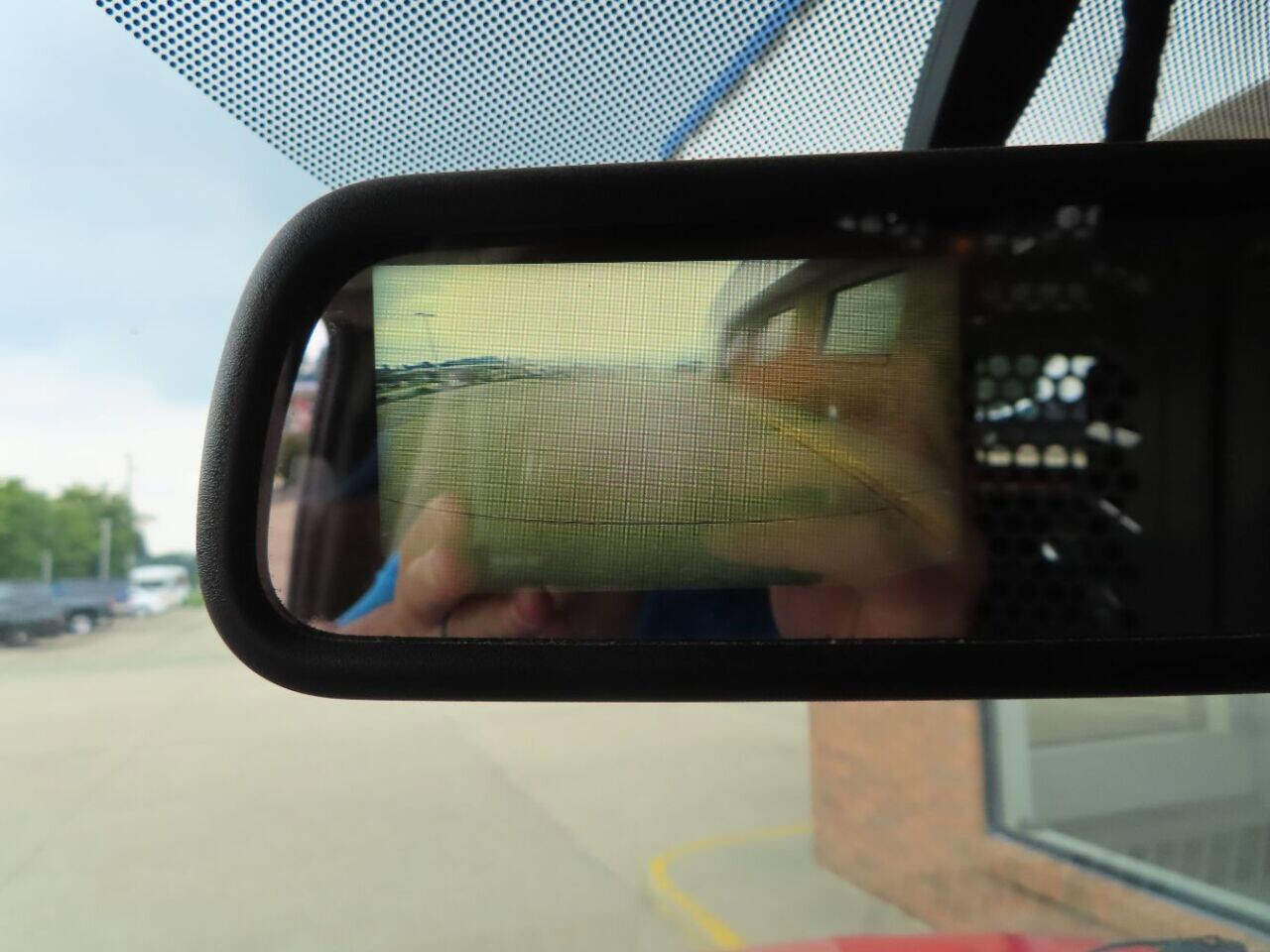 Used 2015 Chevrolet Express 2500 image 14