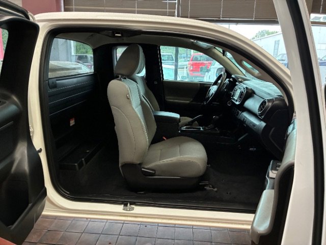 Used 2019 Toyota Tacoma SR RWD image 25