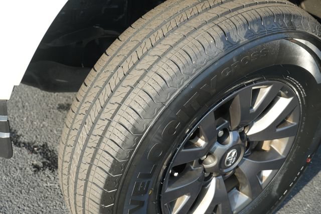 Used 2023 Toyota Tacoma SR5 RWD image 12
