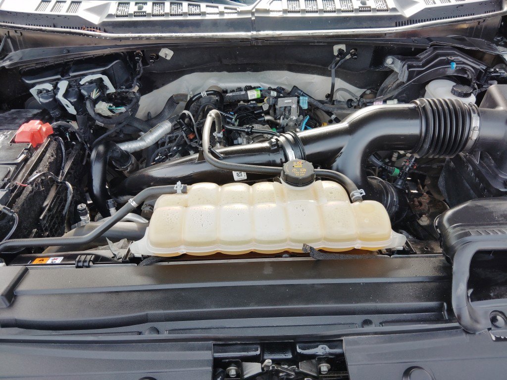 Used 2020 Ford F150 Lariat image 12