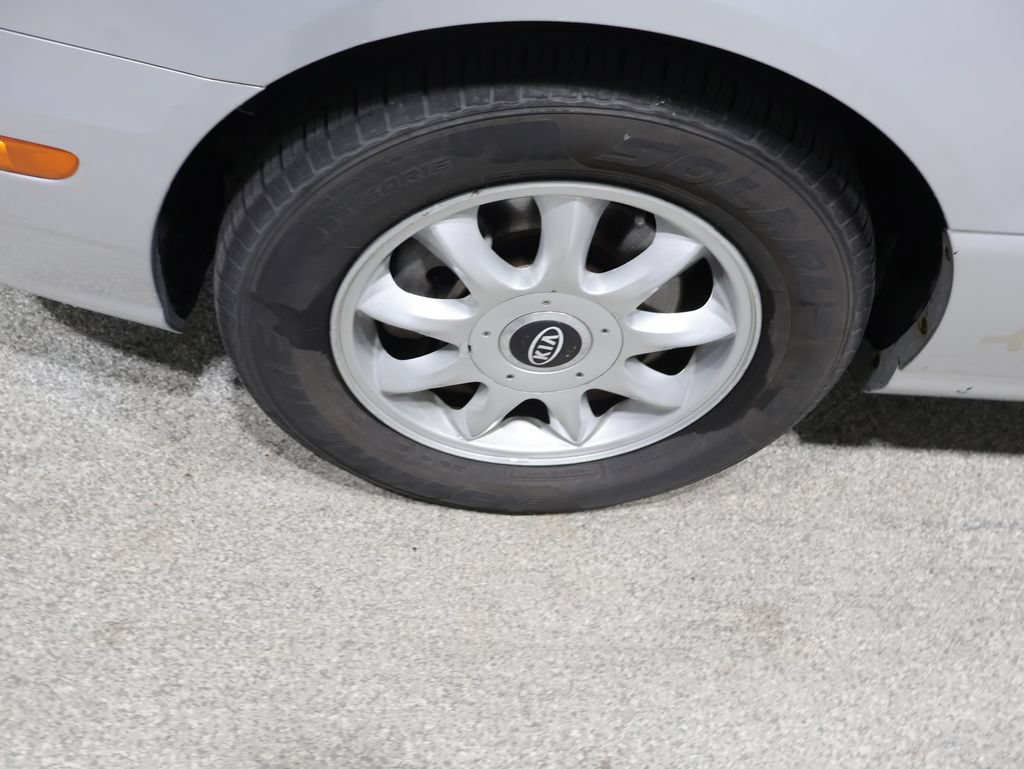 Used 2006 Kia Amanti FWD image 9