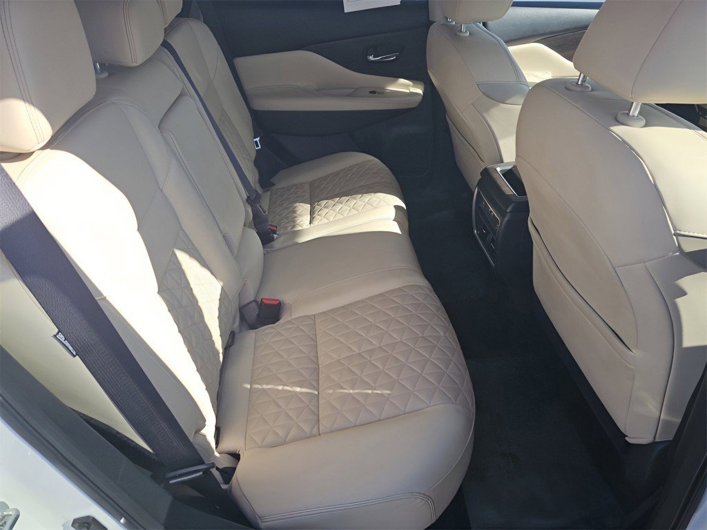 Used 2022 Nissan Murano Platinum w/ Cargo Package image 5