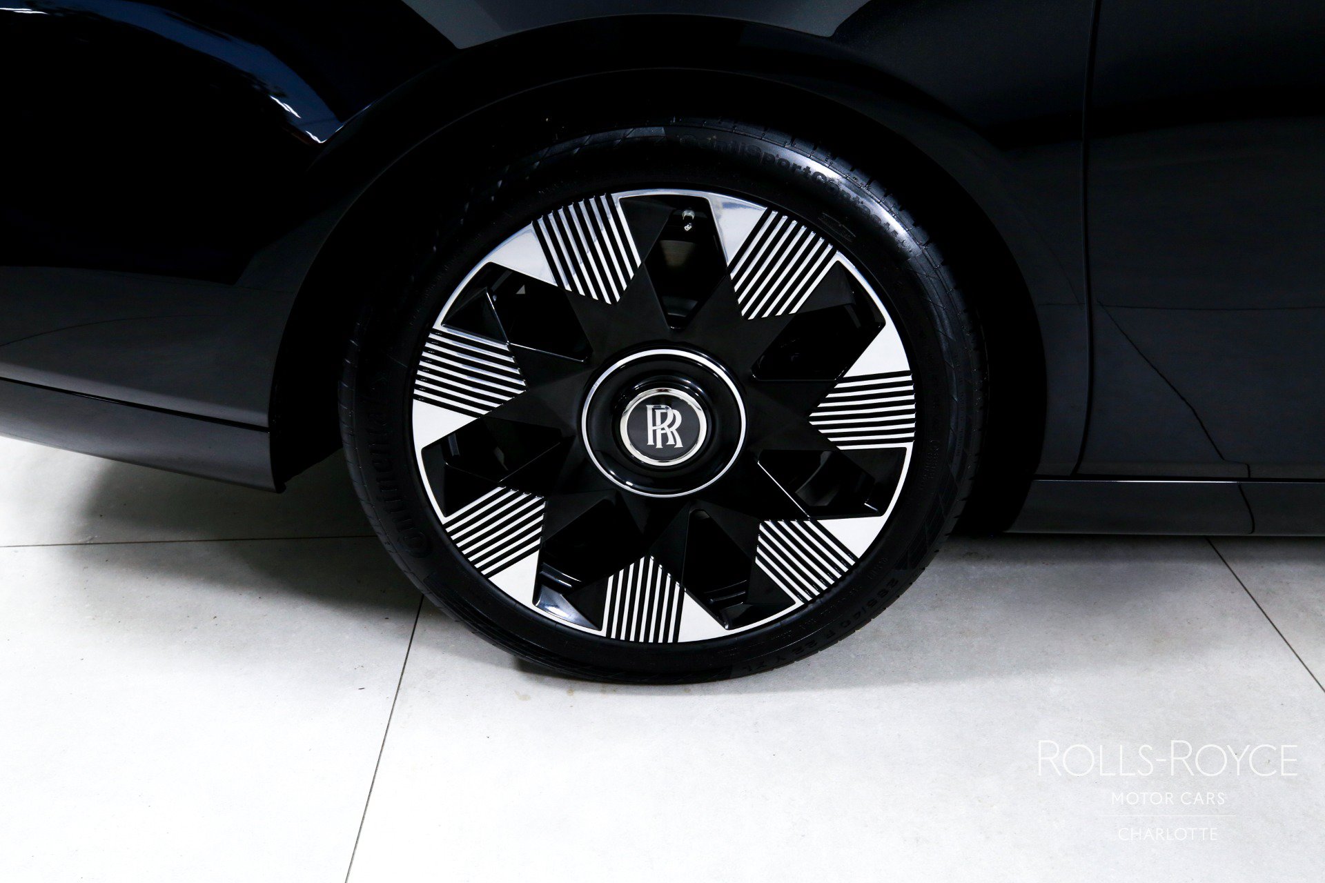 New 2027 Rolls-Royce Phantom Sedan RWD image 41