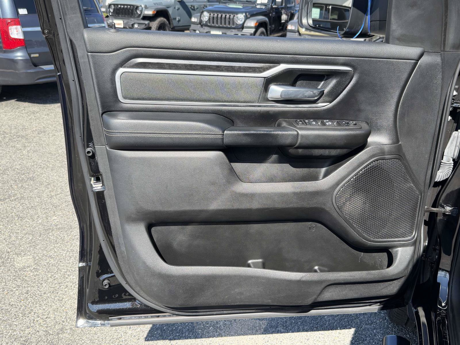 Used 2022 RAM 1500 Big Horn AWD/4WD image 22