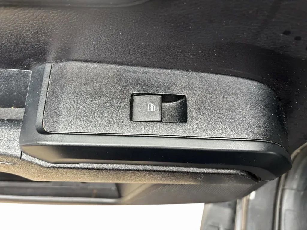 Used 2020 Toyota Tacoma SR image 23