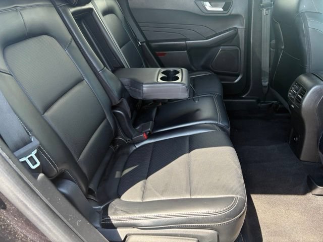 Used 2024 Ford Escape Platinum AWD/4WD image 17