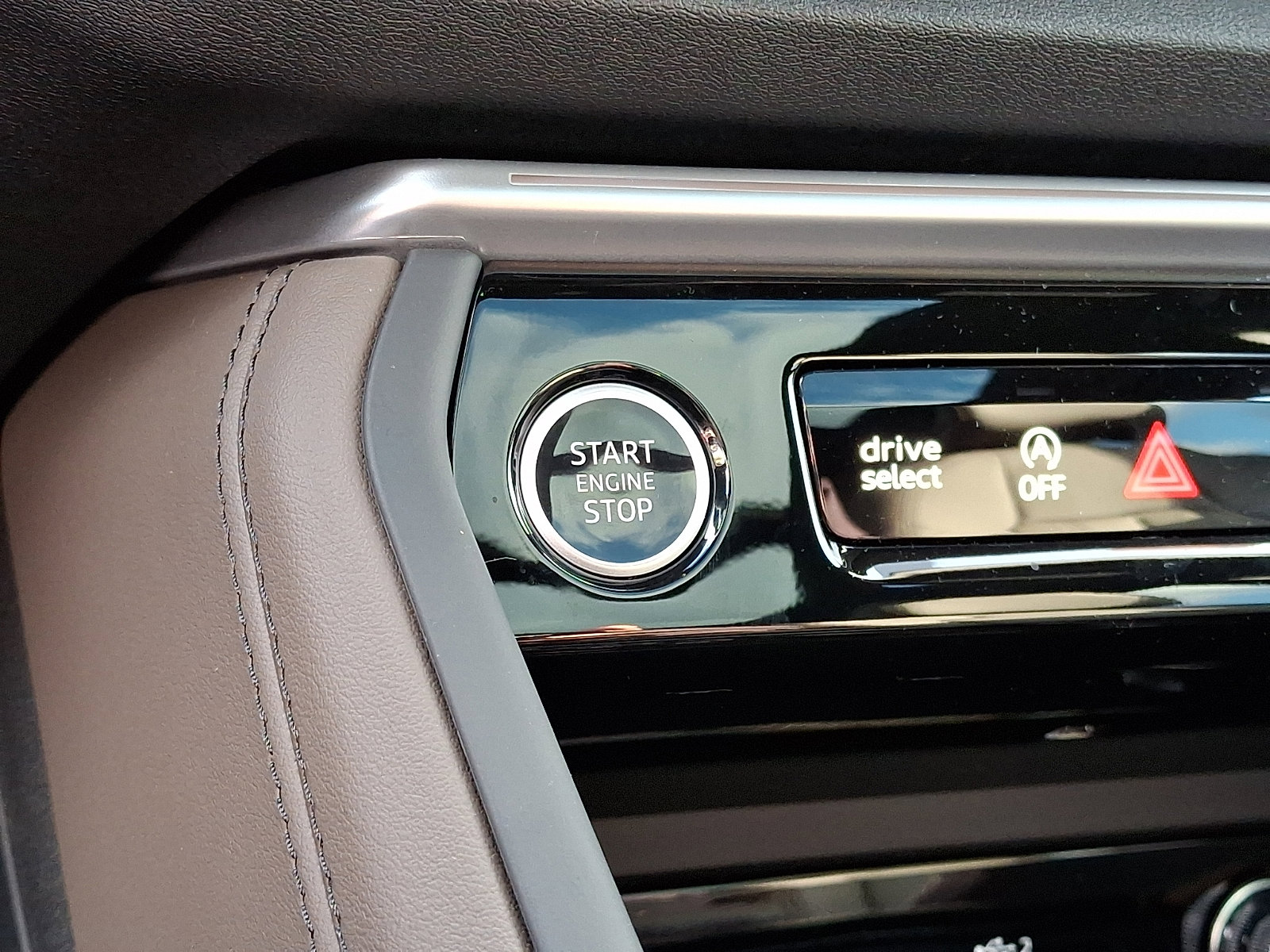 New 2025 Audi Q5 Premium image 16