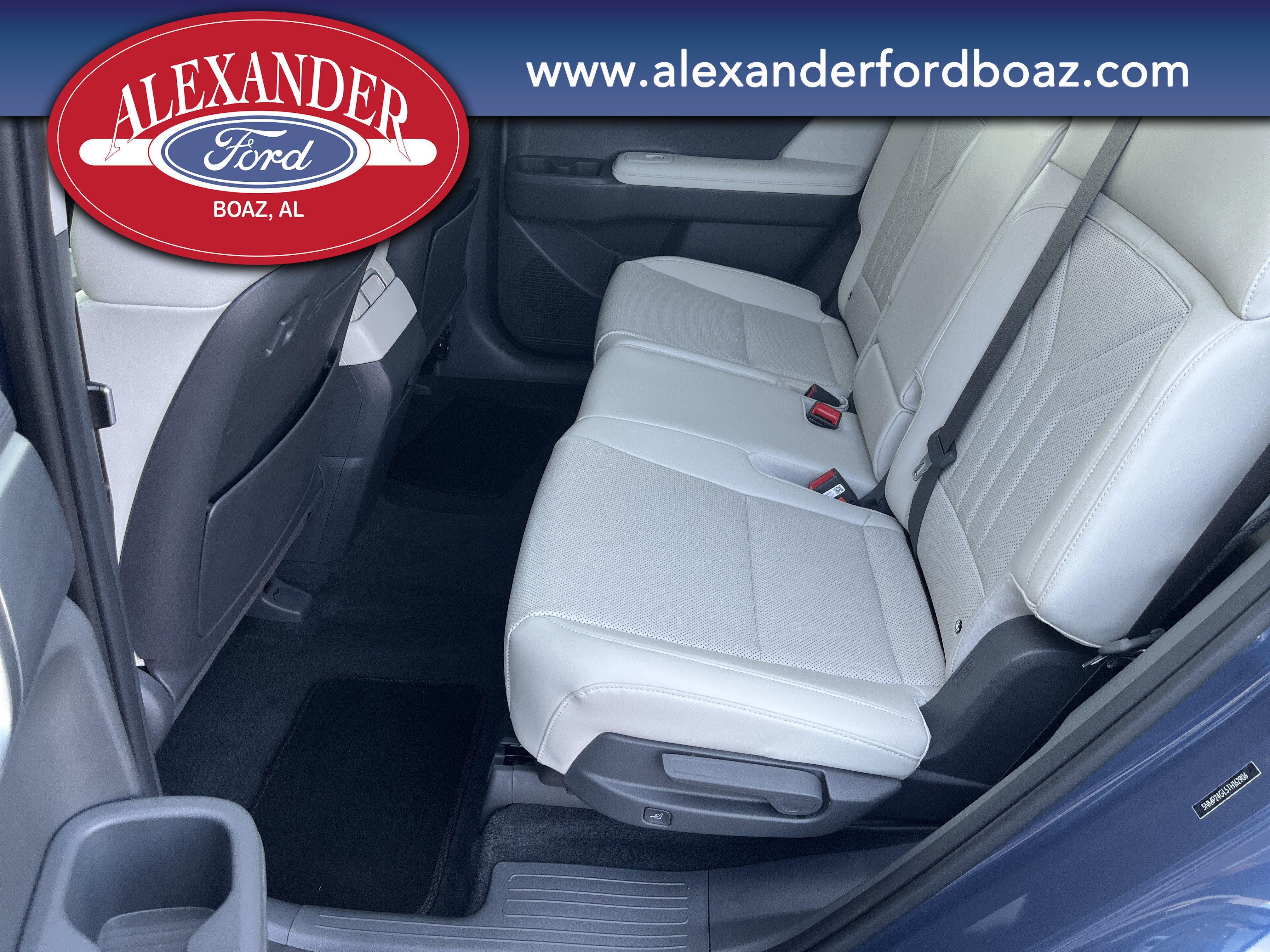 Used 2026 Hyundai Santa Fe SEL FWD image 11