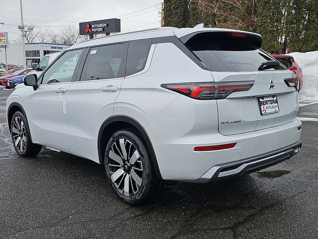 New 2026 Mitsubishi Outlander SEL AWD/4WD image 3