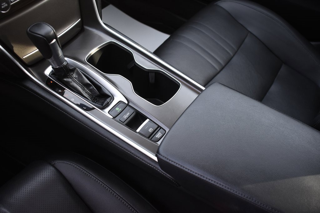 Used 2022 Honda Accord EX-L image 19