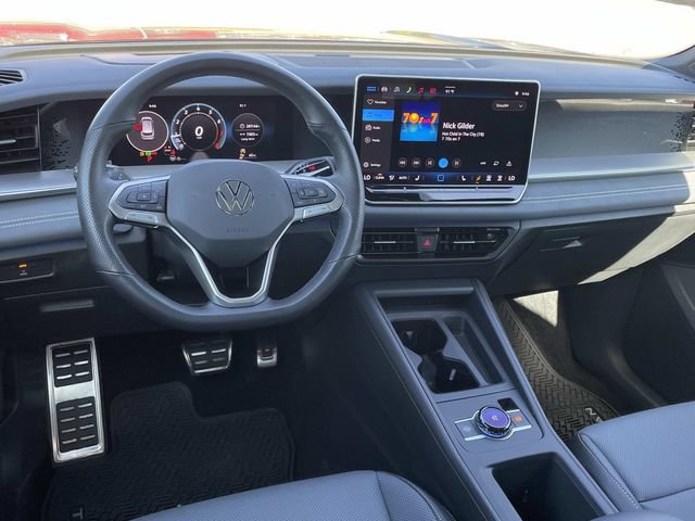 Certified 2026 Volkswagen Tiguan SE R-Line FWD image 6
