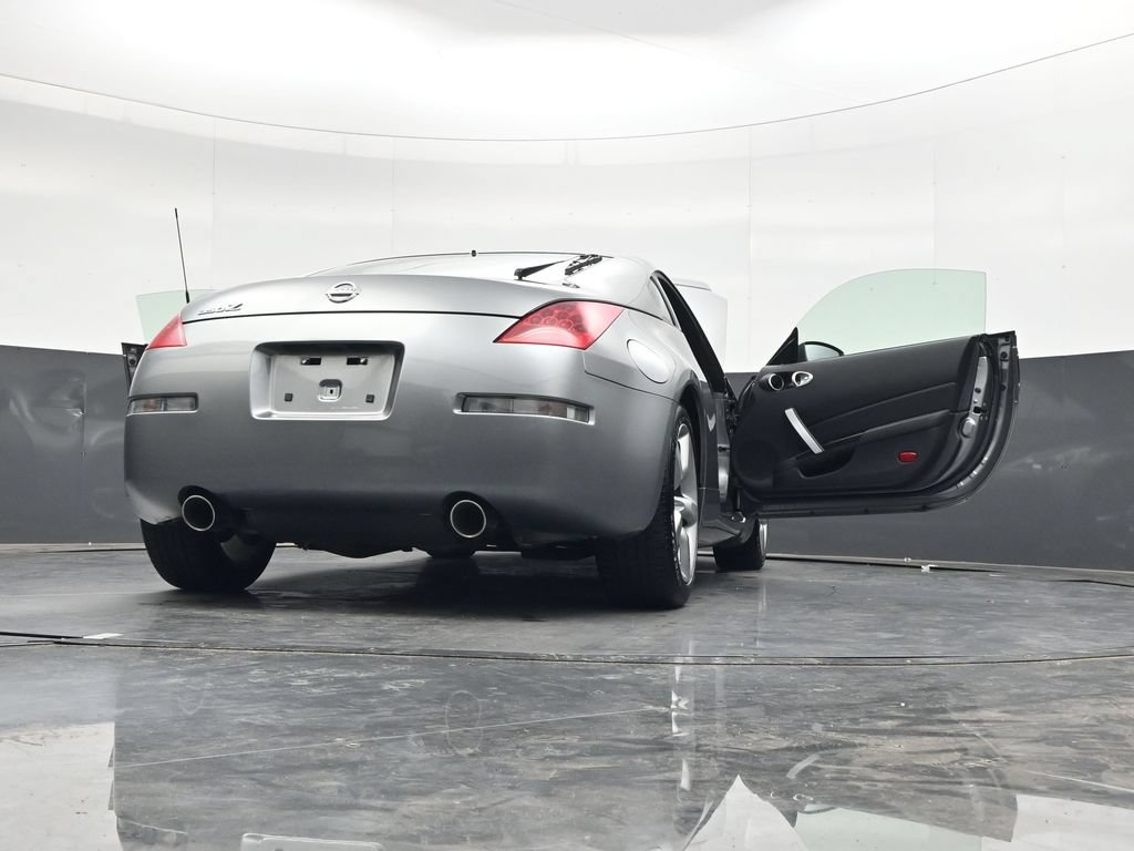 Used 2006 Nissan 350Z Enthusiast RWD image 38