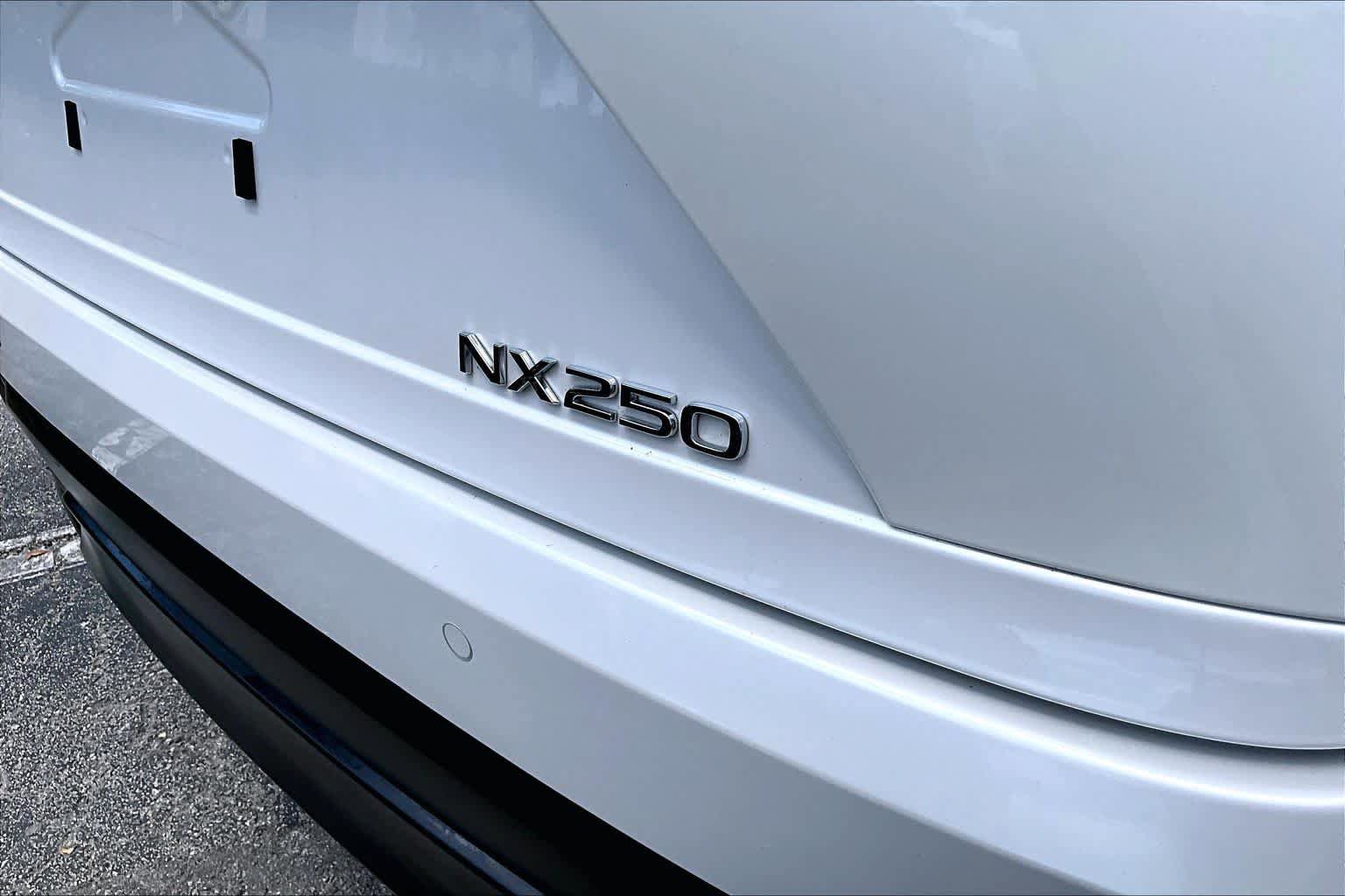 Used 2025 Lexus NX 250 FWD w/ Cold Area Package image 10