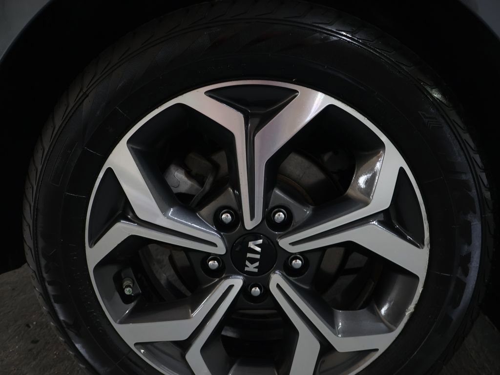 Used 2020 Kia Forte LXS image 30