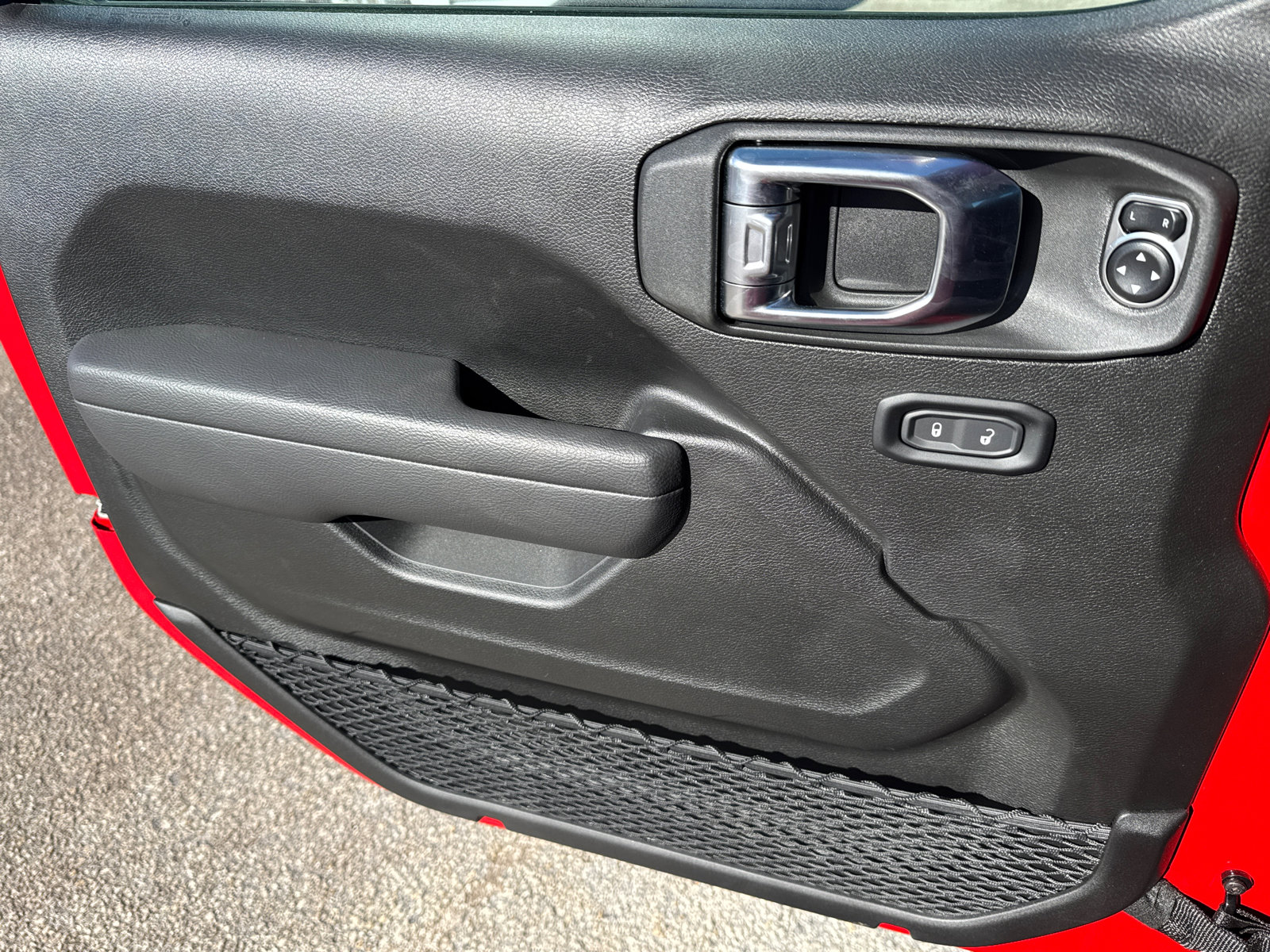 New 2025 Jeep Wrangler Sport S image 10