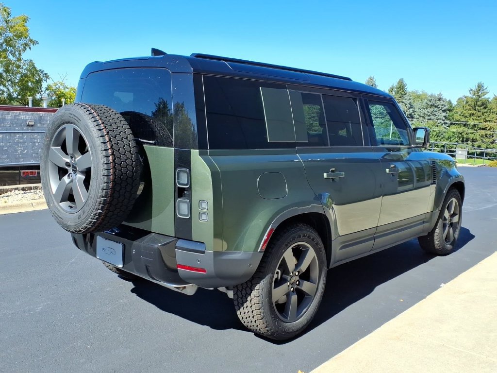 New 2026 Land Rover Defender 110 S AWD/4WD image 5