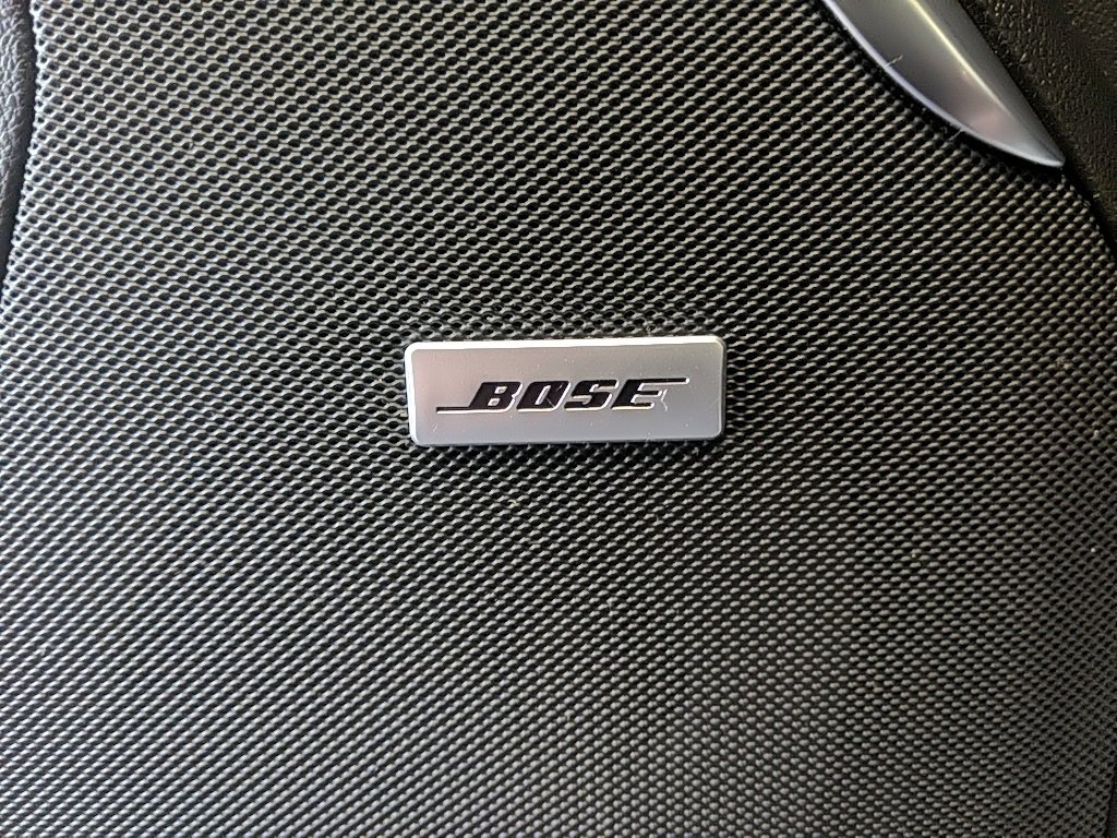 Used 2021 GMC Yukon Denali w/ Denali Premium Package image 38