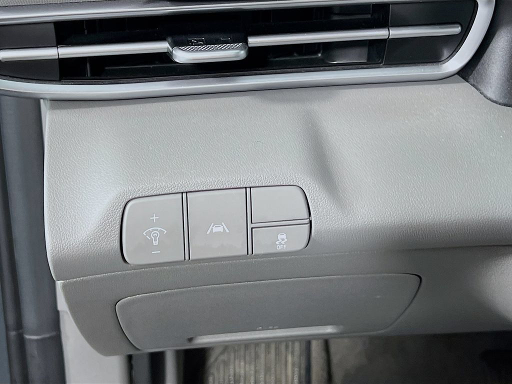 Certified 2023 Hyundai Elantra SEL w/ Convenience Package FWD image 9