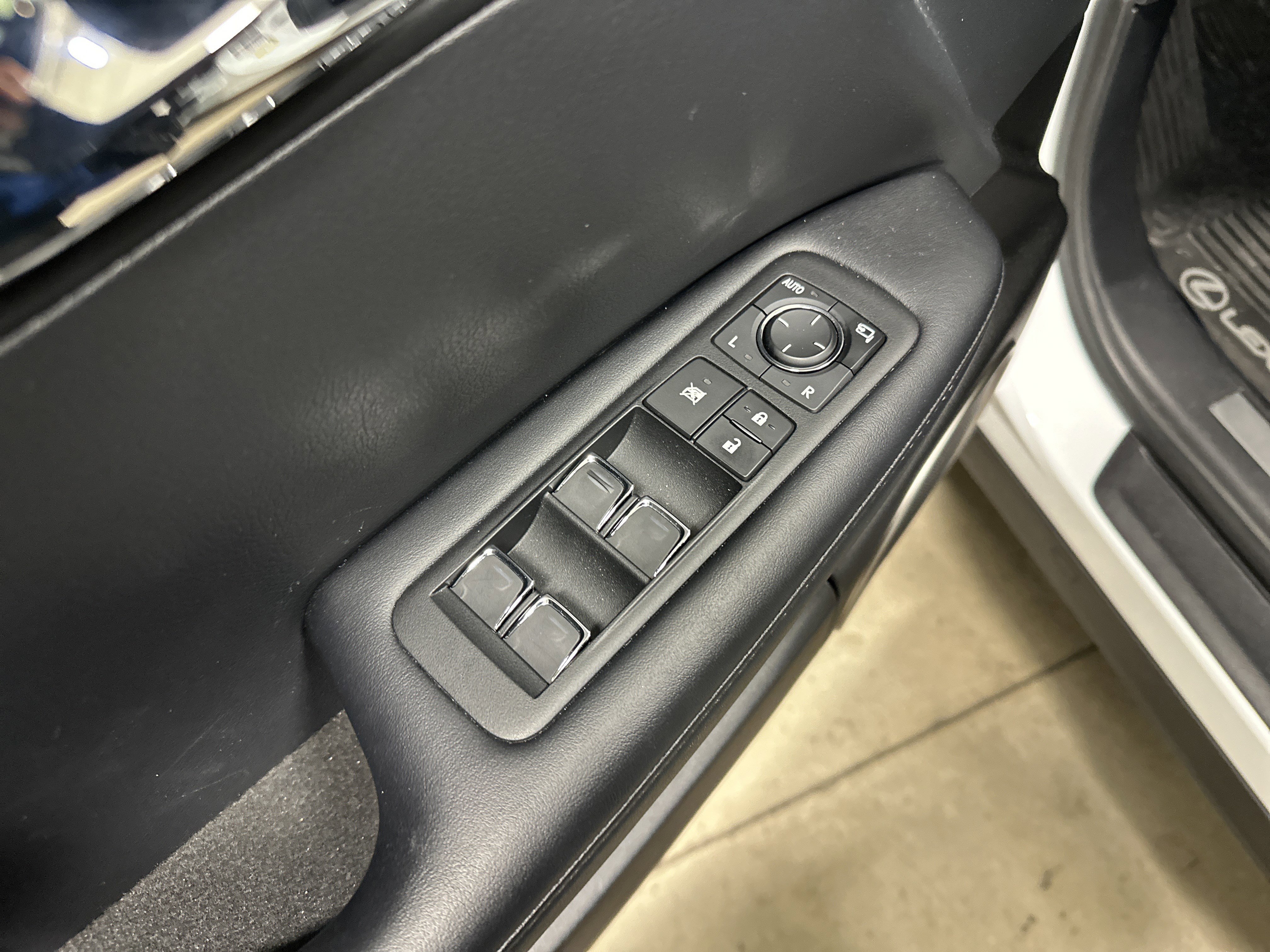 Used 2021 Lexus RX 350 F Sport w/ Cold Area Package image 15