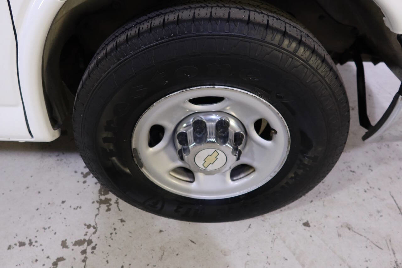 Used 2015 Chevrolet Express 3500 LT w/ LT Preferred Equipment Group image 29