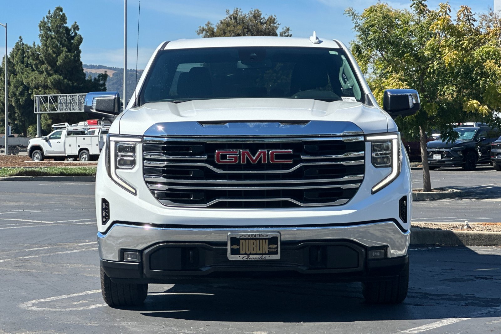 Used 2024 GMC Sierra 1500 SLT RWD image 9