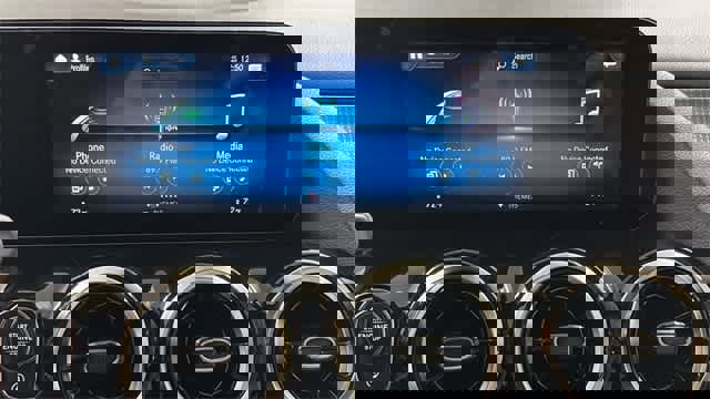 Used 2022 Mercedes-Benz GLA 250 4MATIC image 20