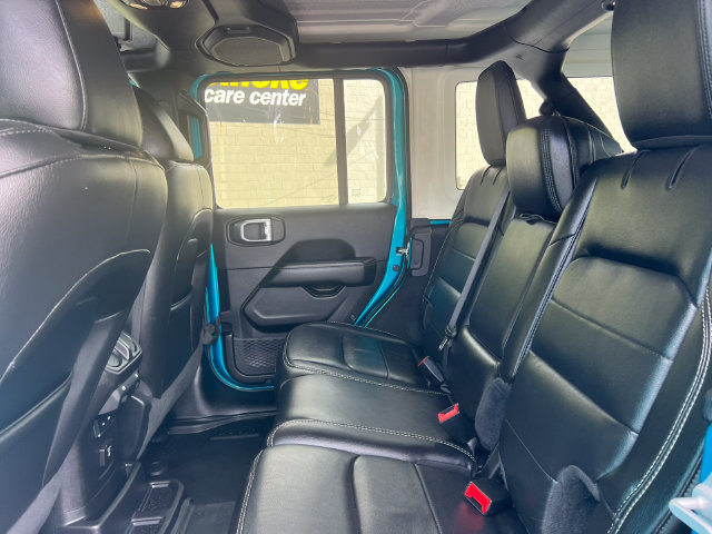 Used 2020 Jeep Wrangler Unlimited Sahara AWD/4WD image 5