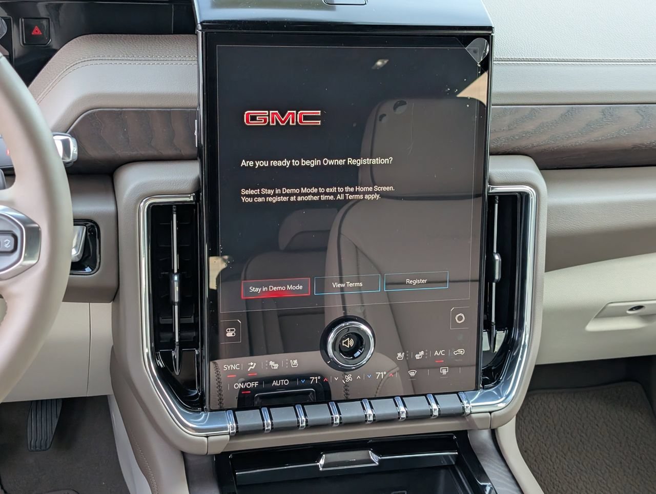 New 2026 GMC Yukon XL Denali w/ Denali Reserve Package AWD/4WD image 11