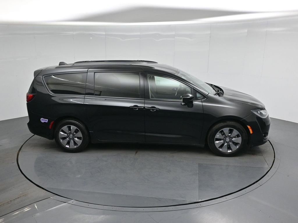 Used 2018 Chrysler Pacifica Limited w/ Advanced Safetytec Group image 54