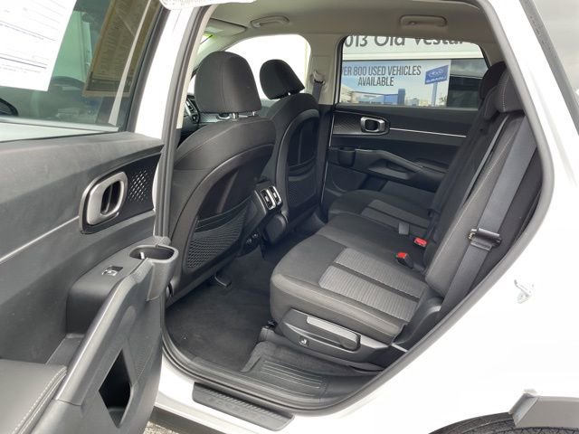 Certified 2023 Kia Sorento LX AWD/4WD image 23