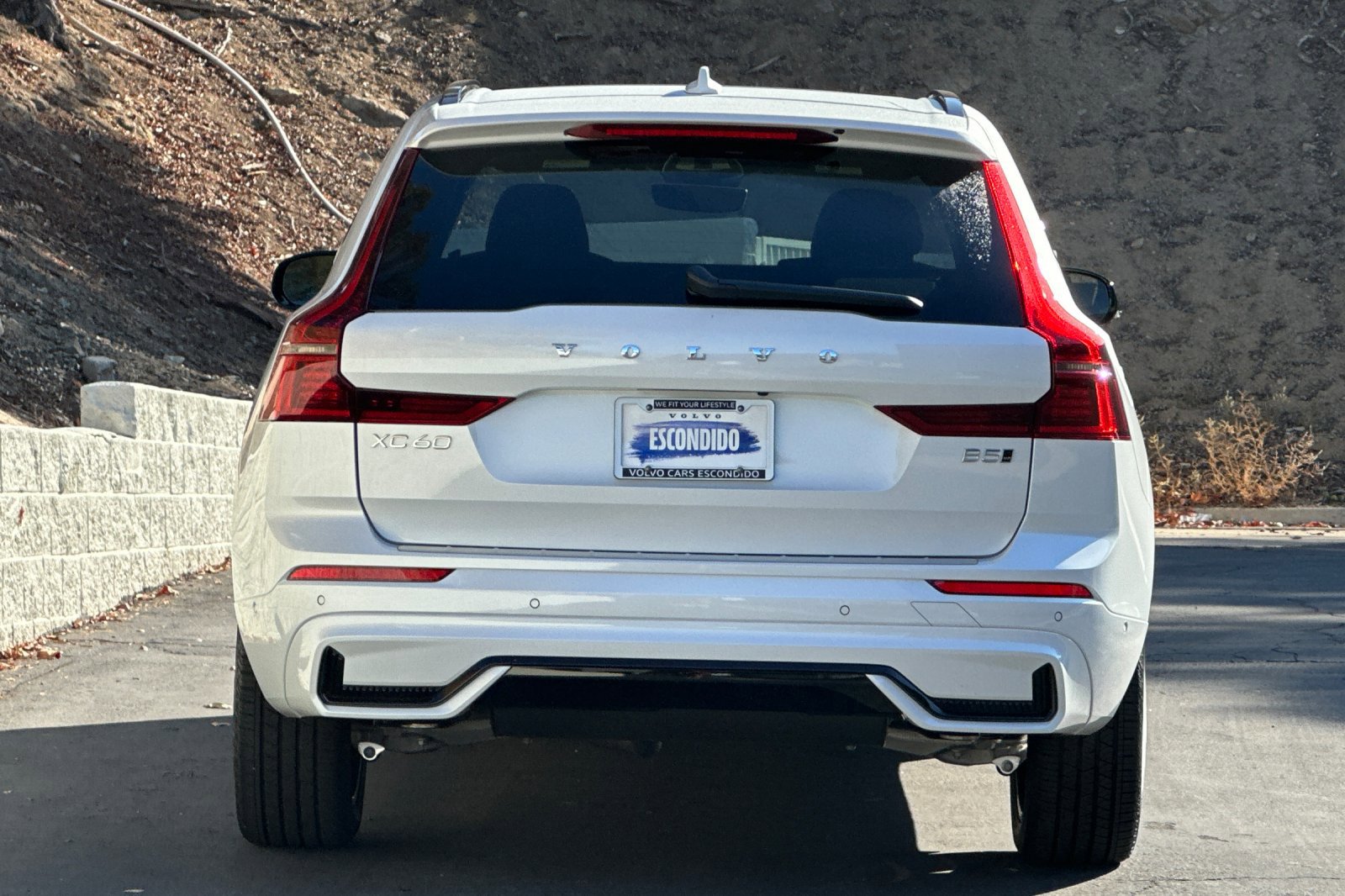 New 2026 Volvo XC60 B5 Plus w/ Climate Package image 6