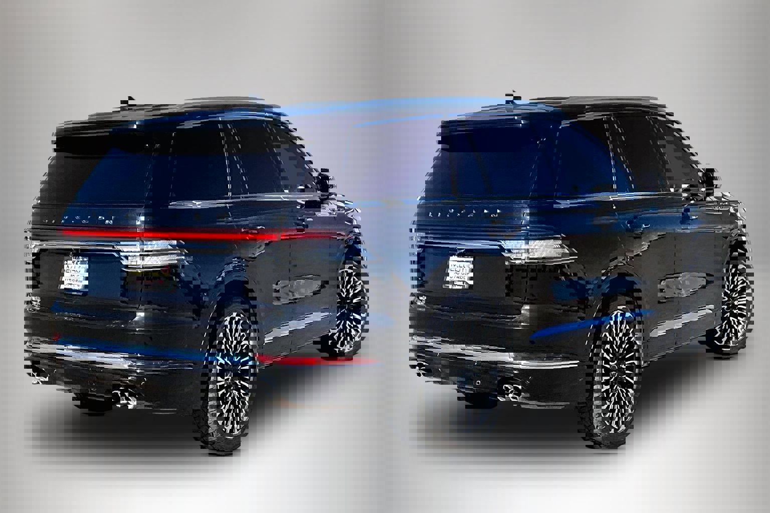 Used 2022 Lincoln Aviator Black Label w/ Dynamic Handling Package AWD/4WD image 6