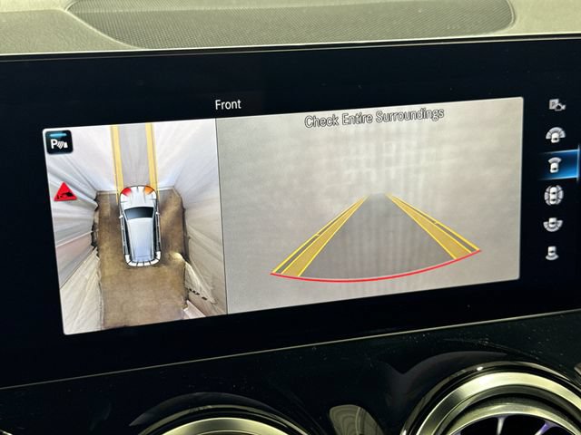 Used 2022 Mercedes-Benz GLB 250 4MATIC image 21
