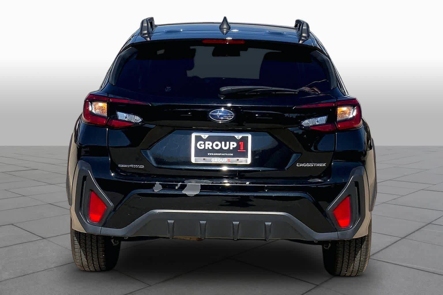 Used 2025 Subaru Crosstrek 2.5i Premium AWD/4WD image 5