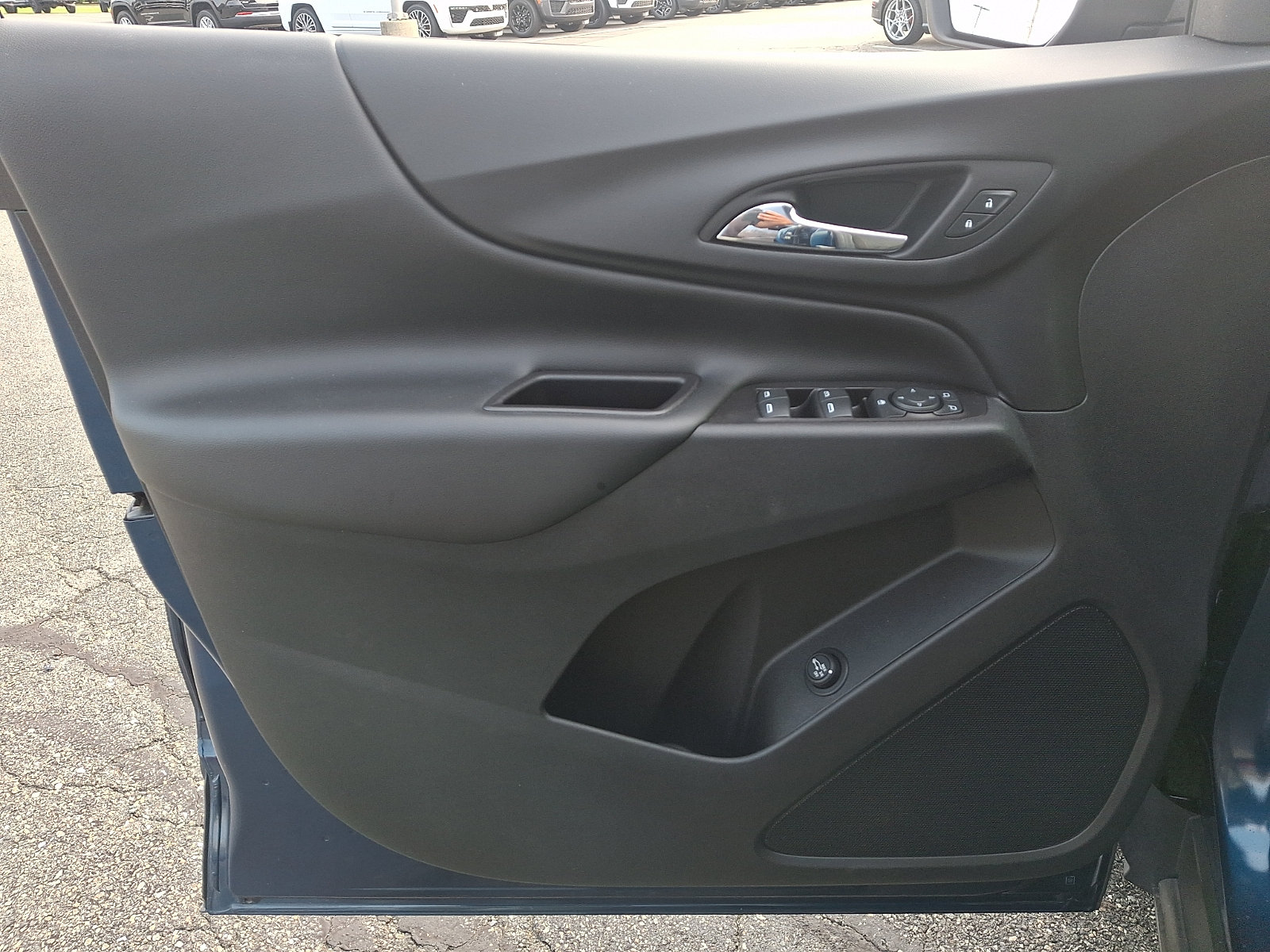 Used 2019 Chevrolet Equinox LT AWD/4WD image 12
