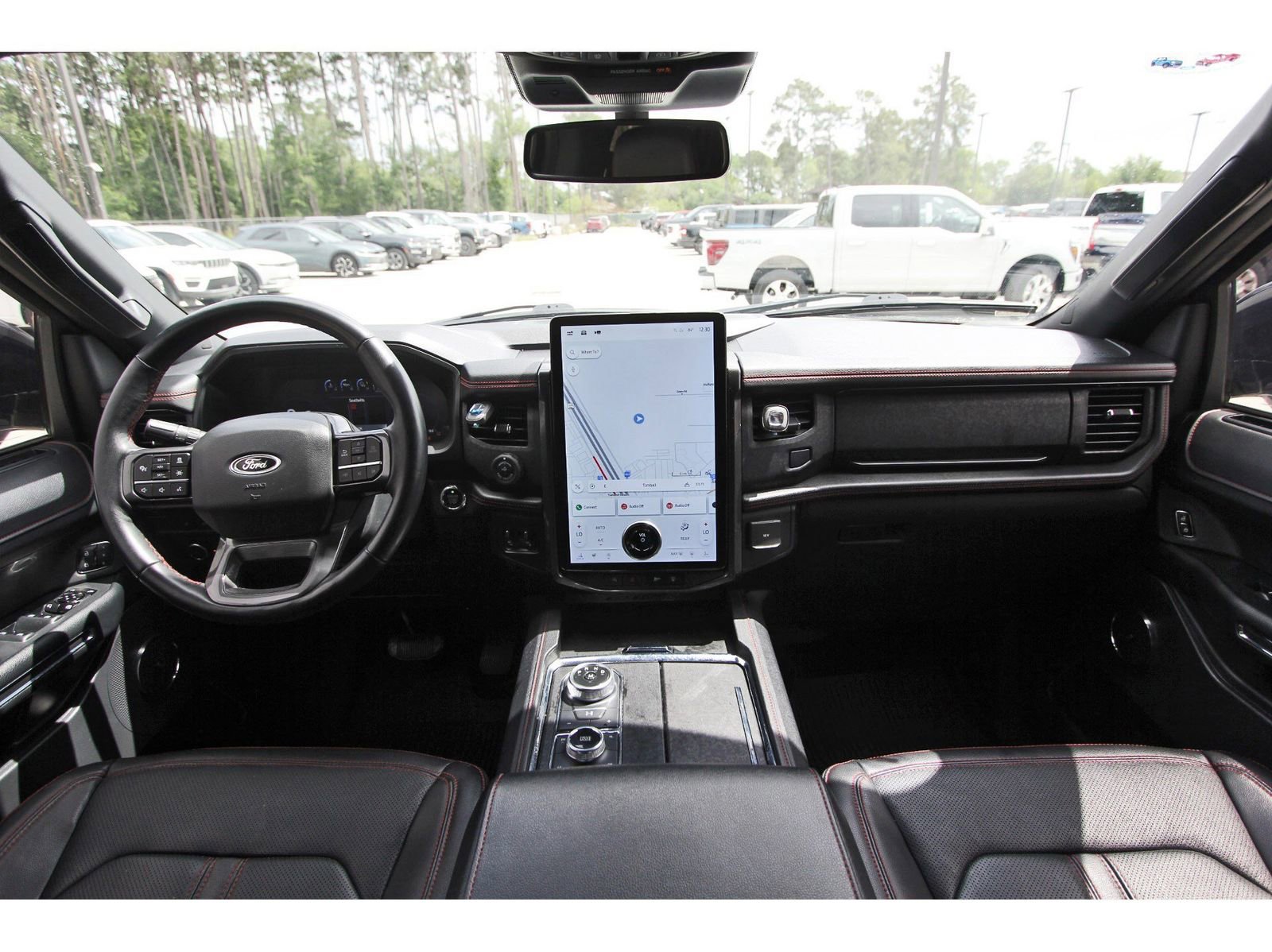 Used 2023 Ford Expedition Limited image 13