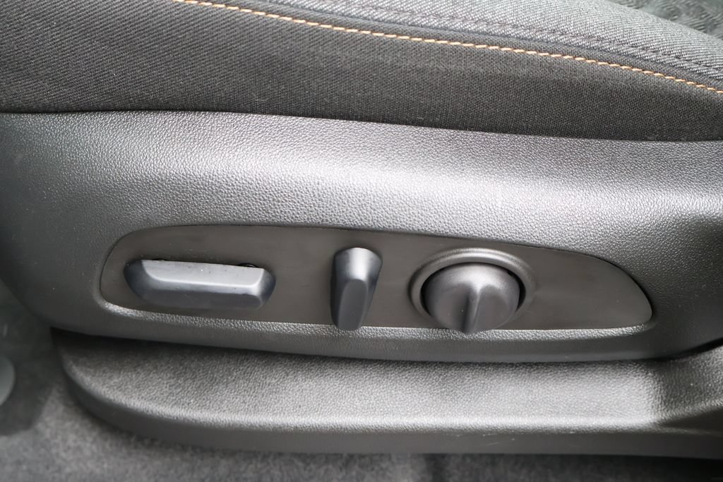 Certified 2023 Chevrolet Equinox LT FWD image 37