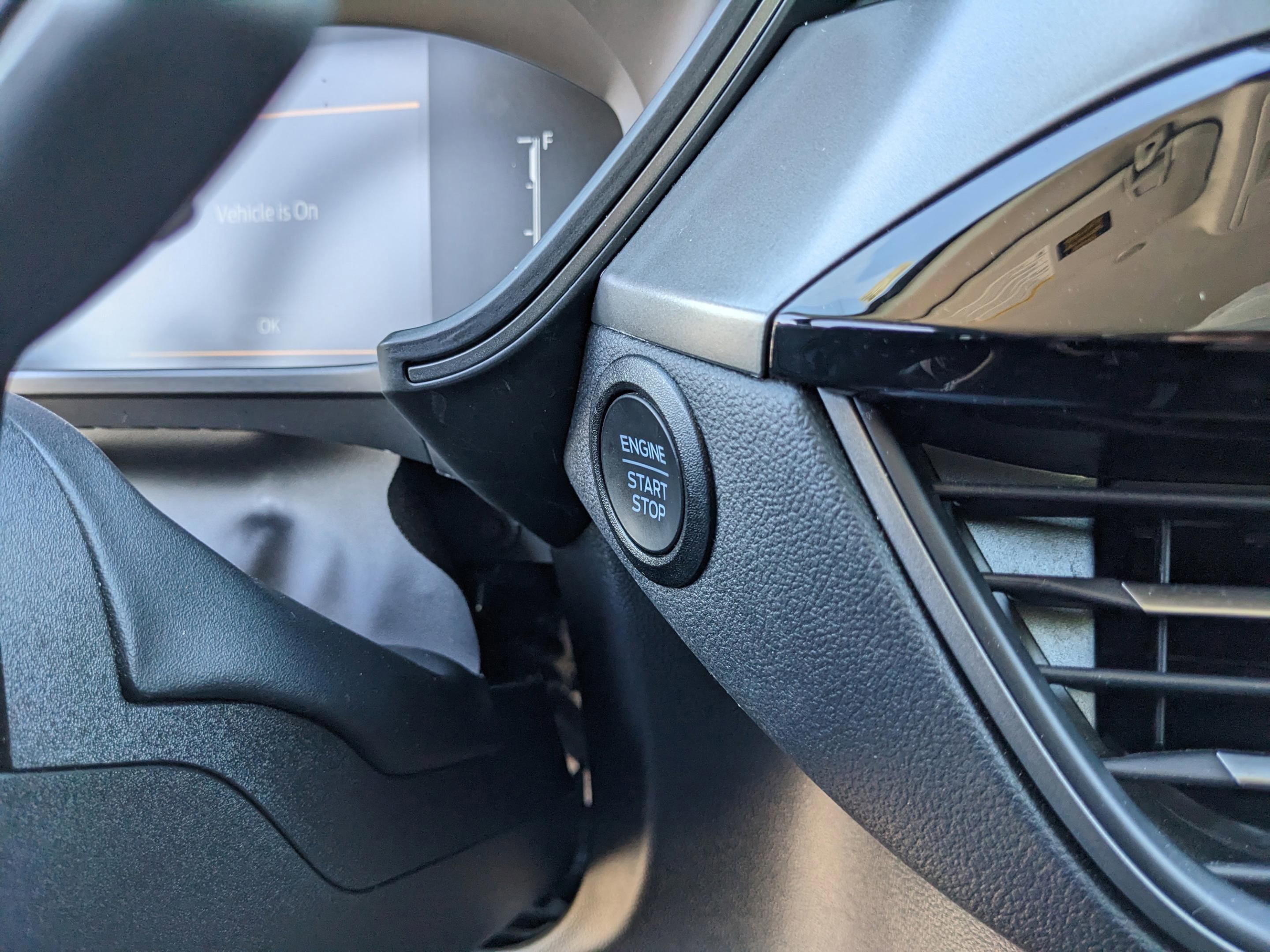 Used 2024 Ford Escape Active image 36