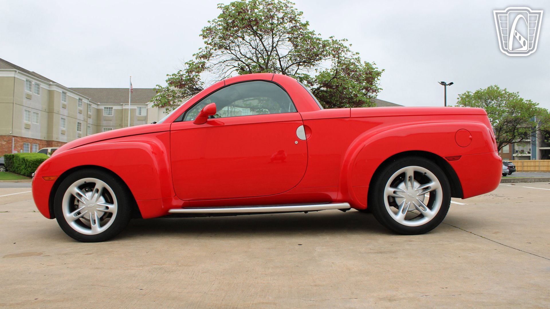 Used 2004 Chevrolet SSR w/ Preferred Equipment Group RWD image 14