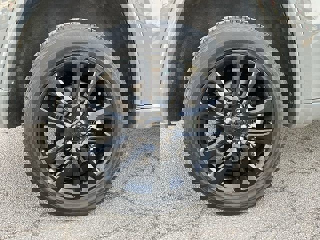 Used 2022 Jeep Grand Cherokee Laredo X image 11